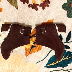 New w/ tags plum suede ankle boots with silver accents